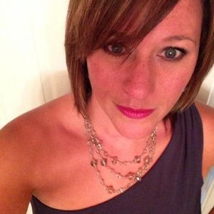 Meet your Posher, Iveliz